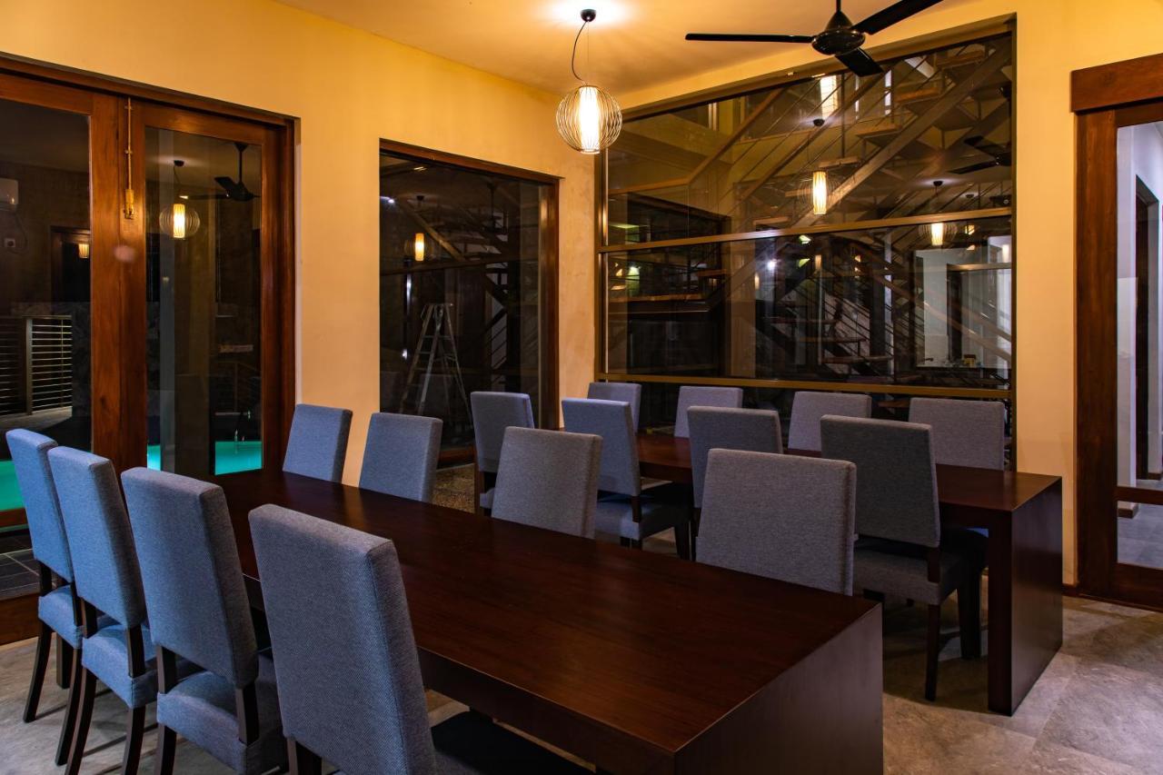 Hotel Rock Wild Yala Esterno foto