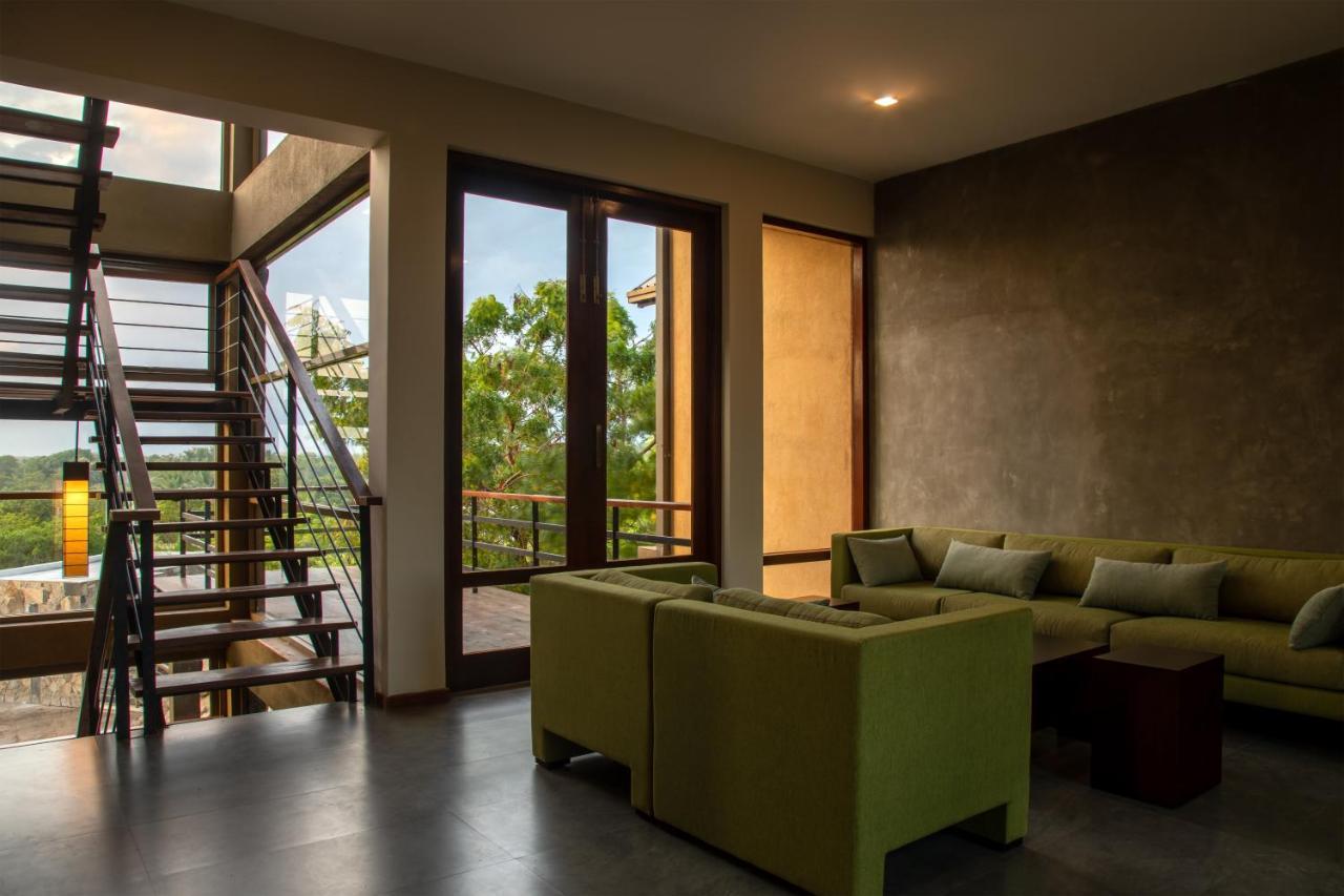 Hotel Rock Wild Yala Esterno foto
