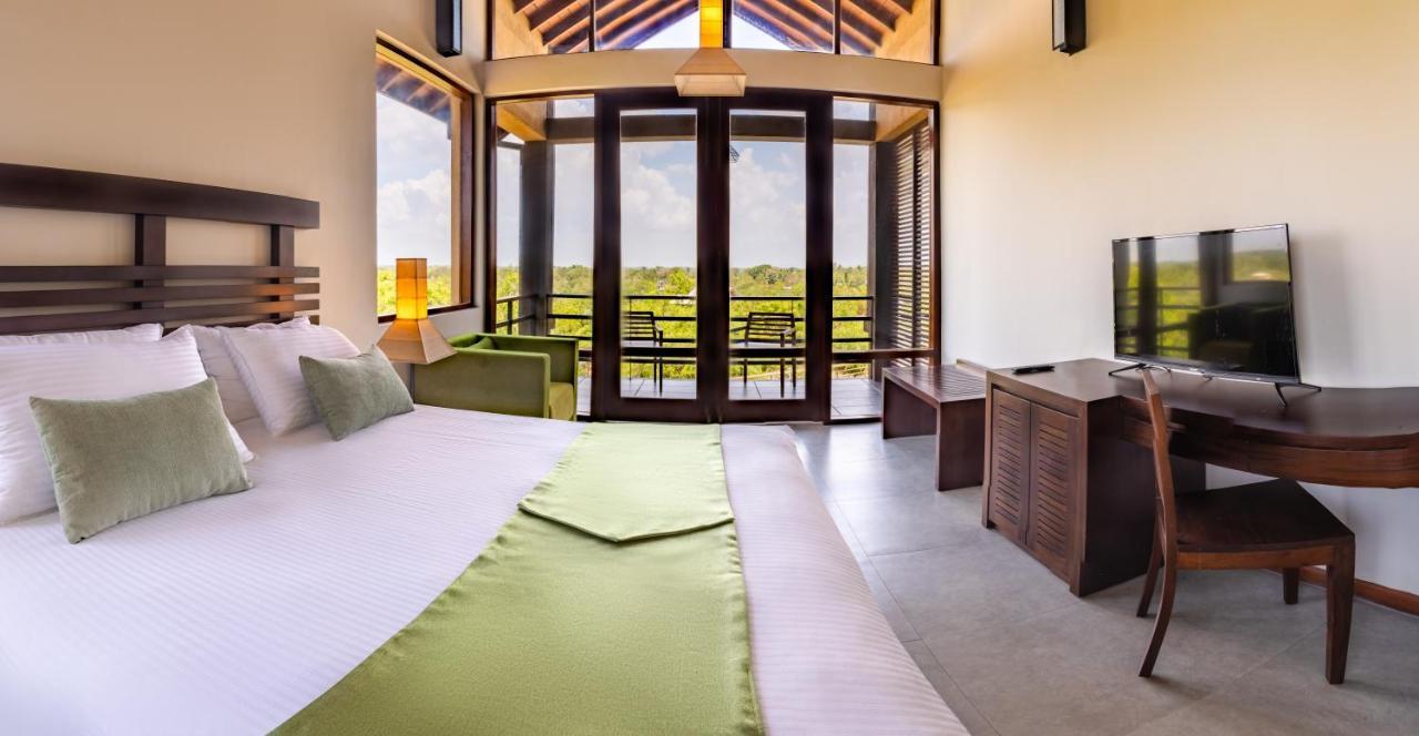 Hotel Rock Wild Yala Esterno foto